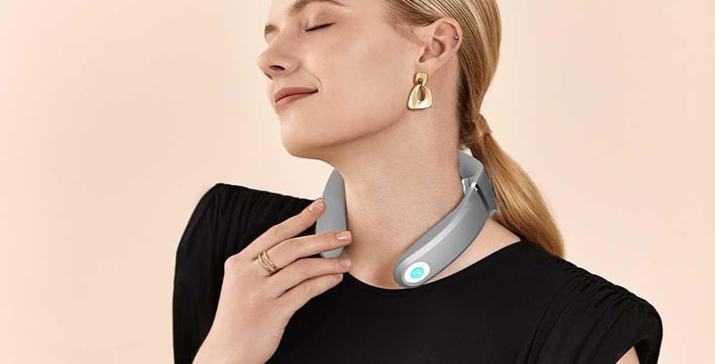Máy massage cổ SKG