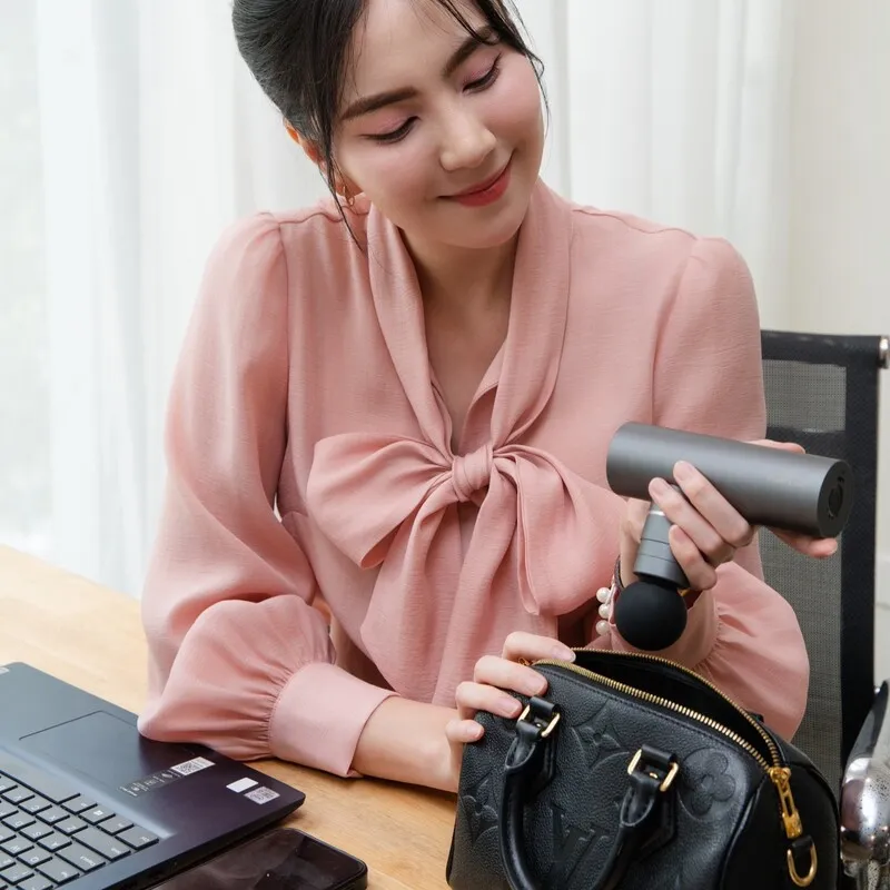 "Sống tự tin, đẹp chủ động" cùng MC VTV Mai Ngọc và súng Massage Kata MG30 - SKG Việt Nam