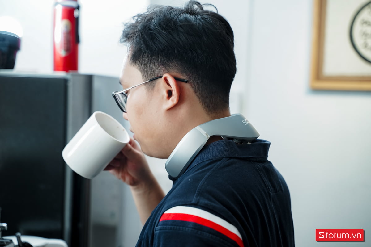 Trải nghiệm thực tế Máy Mát Xa Cổ SKG G7 PRO-E nhỏ gọn dễ dàng mang đi - SKG Việt Nam