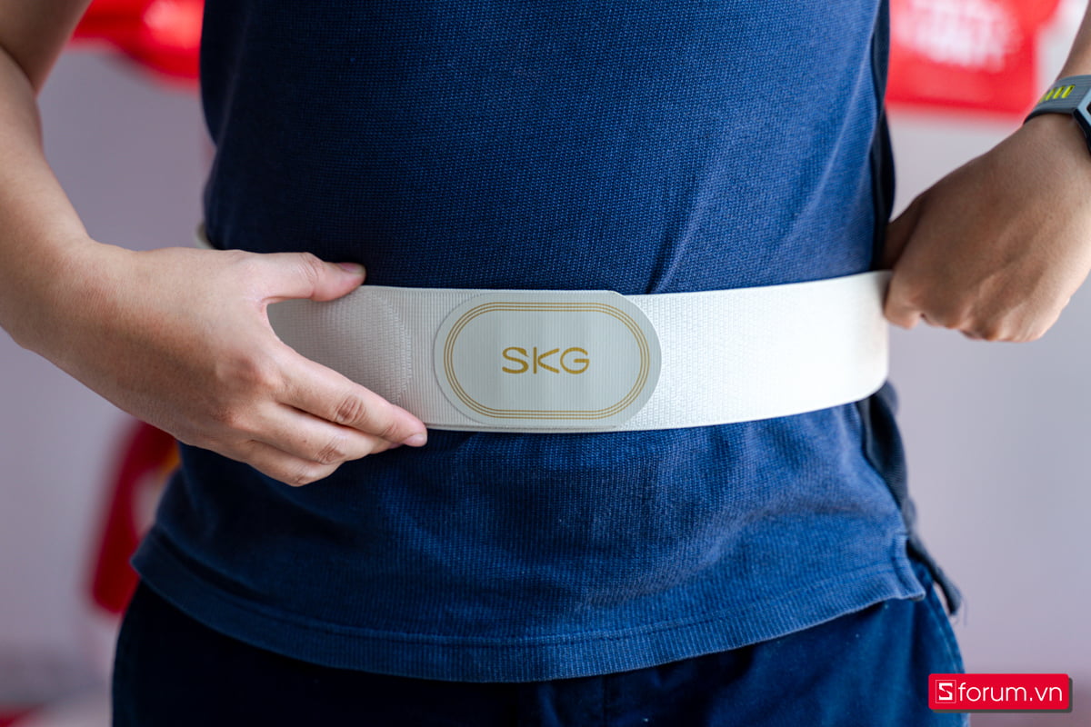 Trải nghiệm thực tế trên lưng máy massage lưng bụng SKG W9 Pro: Giảm đau thắt lưng, thoát vị đĩa đệm cho anh em văn phòng