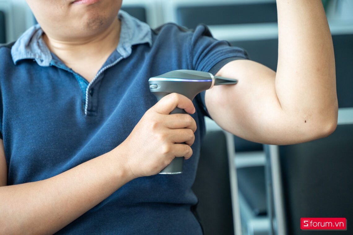 Trên tay súng massage mini cầm tay SKG F7-E: Giảm Đau Mỏi Cơ Hiệu Quả - SKG Việt Nam